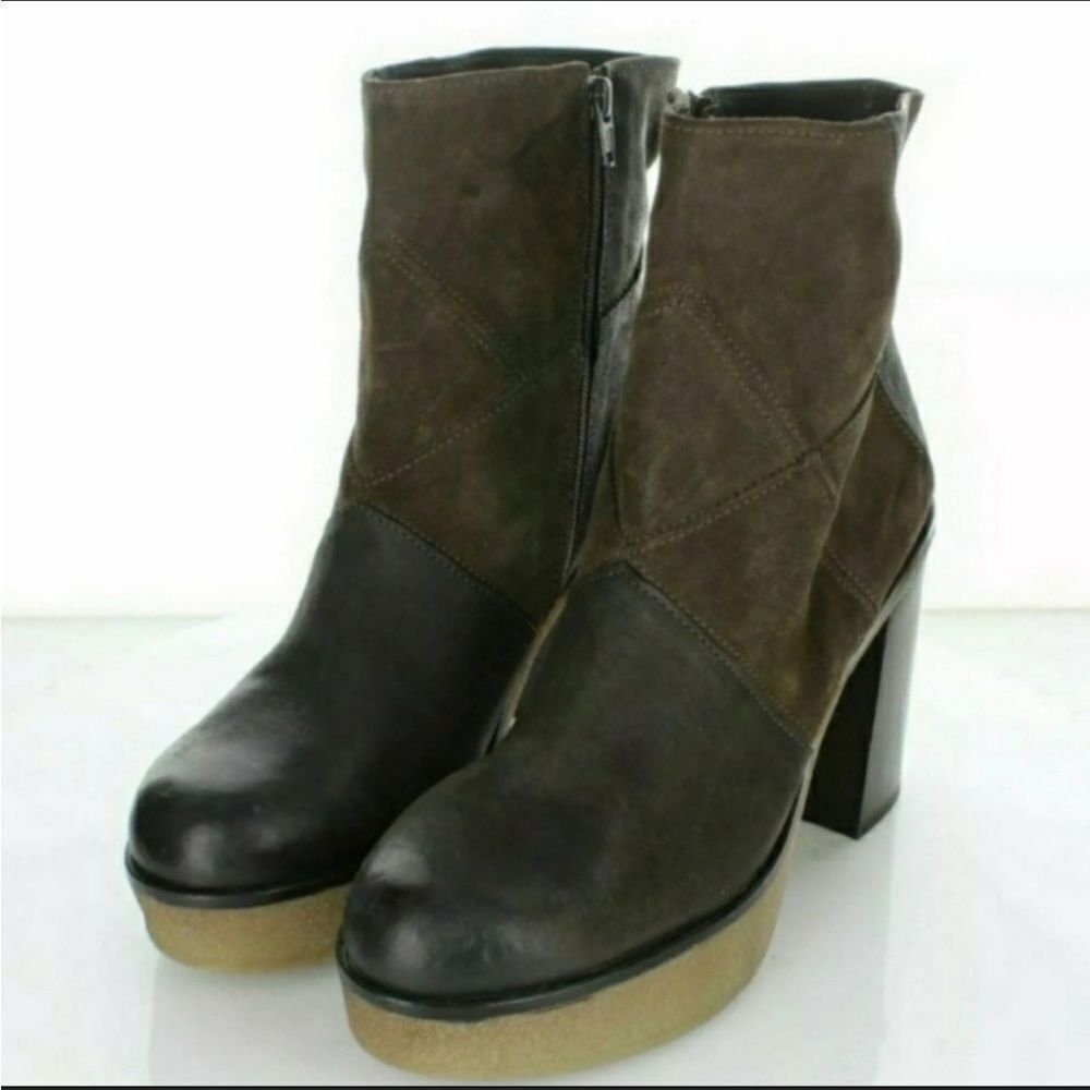Manas Leather Platform Heel Boots